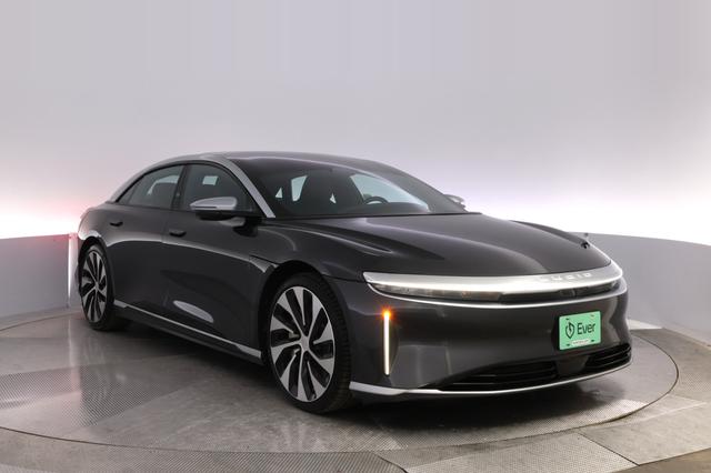 2022 Lucid Air — photo 10 of 24