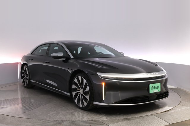 2022 Lucid Air — photo 10 of 24