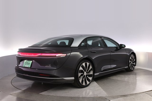 2022 Lucid Air — photo 2 of 24