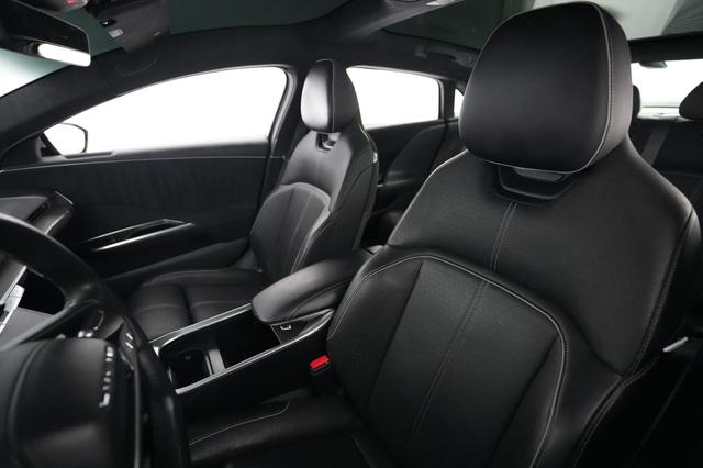 2022 Lucid Air — photo 3 of 24