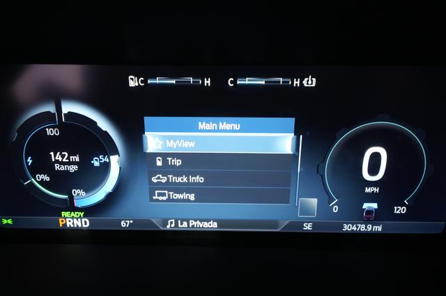 2023 Ford F-150 Lightning — photo 5 of 22