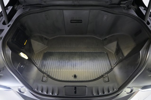 2023 Ford F-150 Lightning — photo 17 of 22