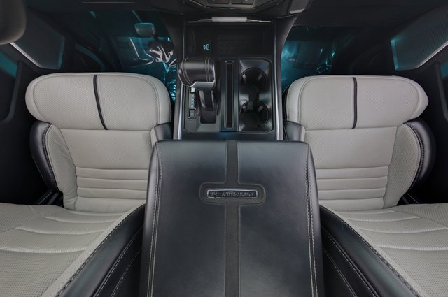 2023 Ford F-150 Lightning — photo 16 of 22