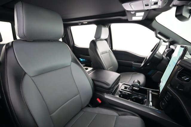 2023 Ford F-150 Lightning — photo 12 of 19