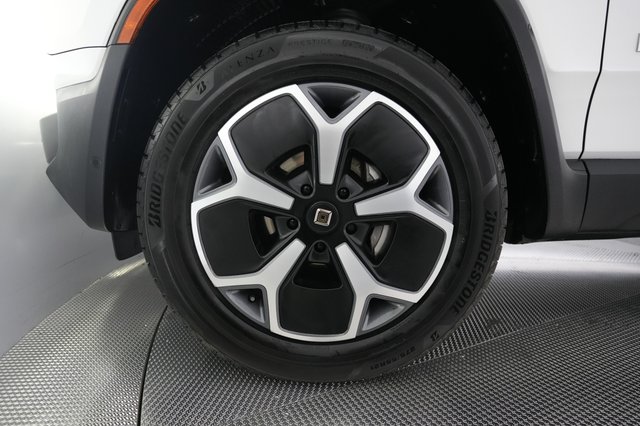 2023 Rivian R1T — photo 15 of 25