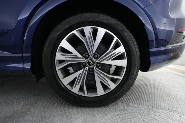 2023 Audi Q4 e-tron — photo 7 of 20
