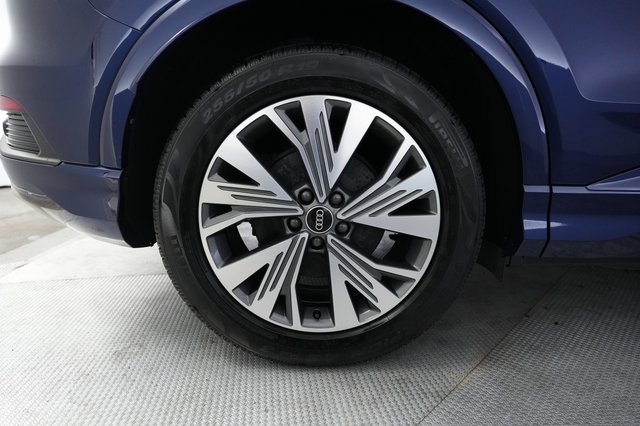 2023 Audi Q4 e-tron — photo 17 of 20