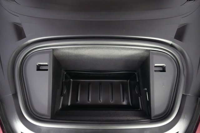 2023 Porsche Taycan — photo 22 of 24