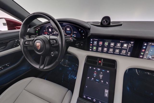 2023 Porsche Taycan — photo 20 of 24