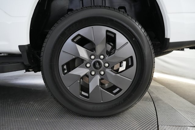 2024 Ford F-150 Lightning — photo 7 of 20