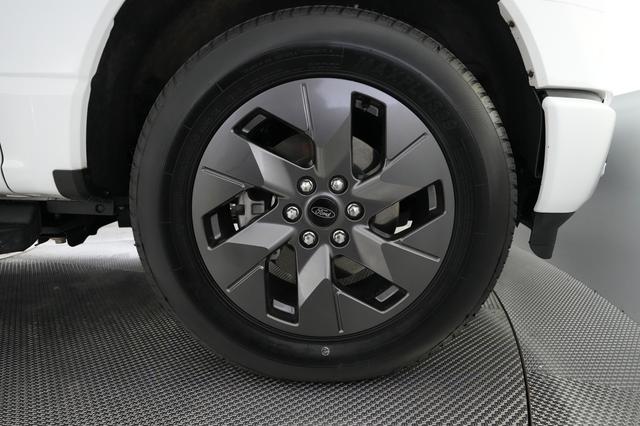2024 Ford F-150 Lightning — photo 10 of 20