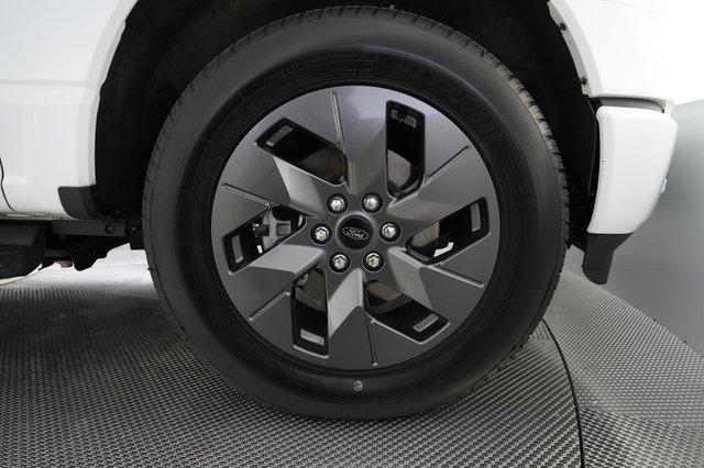 2024 Ford F-150 Lightning — photo 10 of 20