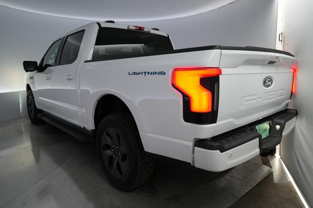 2024 Ford F-150 Lightning — photo 2 of 20
