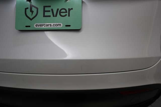 2024 Tesla Model Y — photo 26 of 27