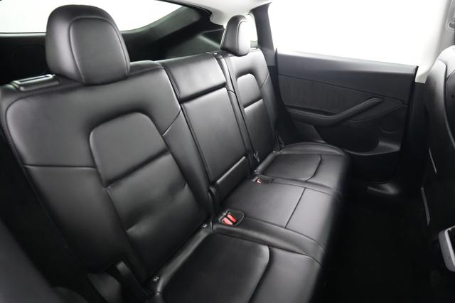 2024 Tesla Model Y — photo 4 of 27