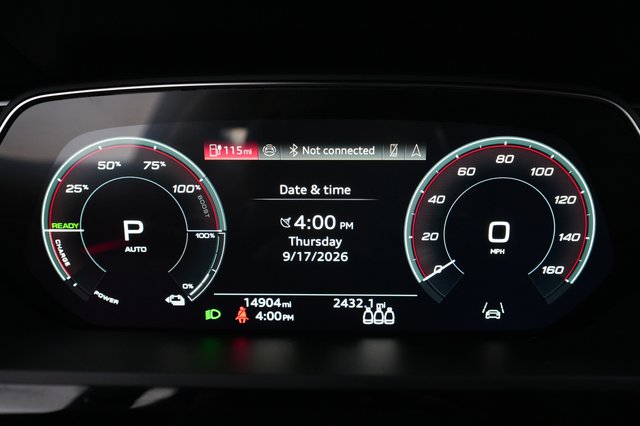 2024 Audi SQ8 e-tron — photo 5 of 24