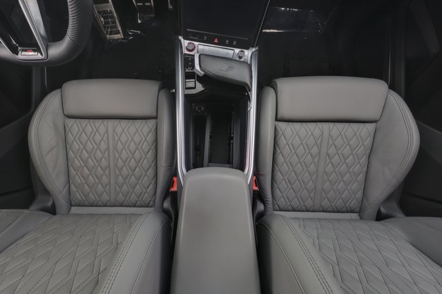 2024 Audi SQ8 e-tron — photo 22 of 24