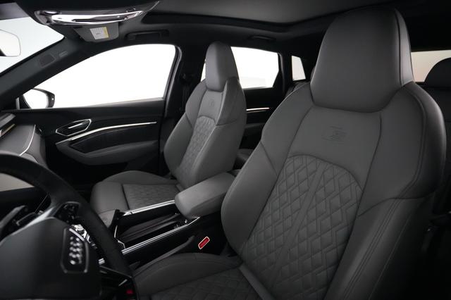 2024 Audi SQ8 e-tron — photo 3 of 24