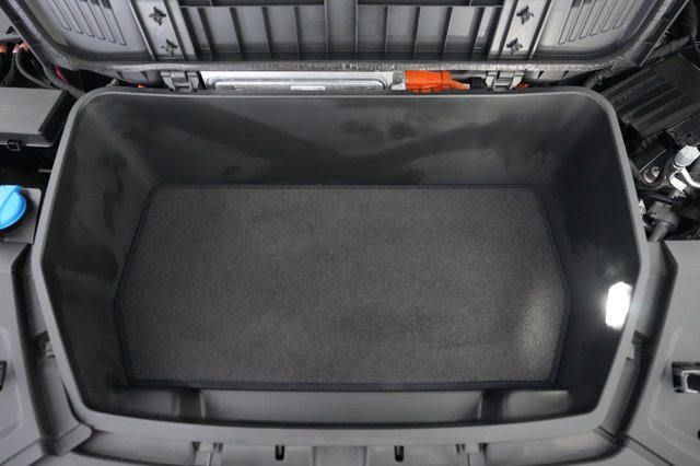 2024 Audi SQ8 e-tron — photo 23 of 24