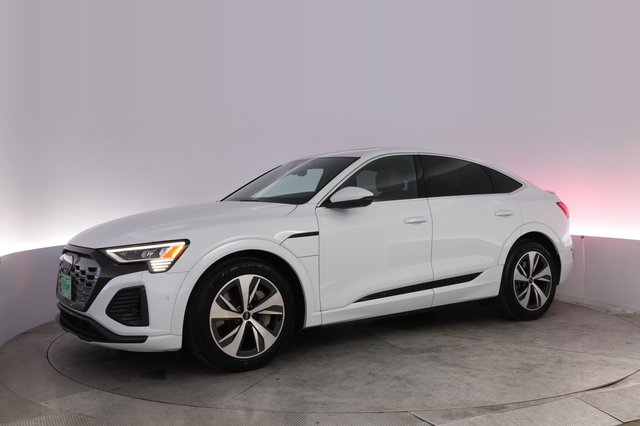 2024 Audi Q8 e-tron — photo 14 of 23