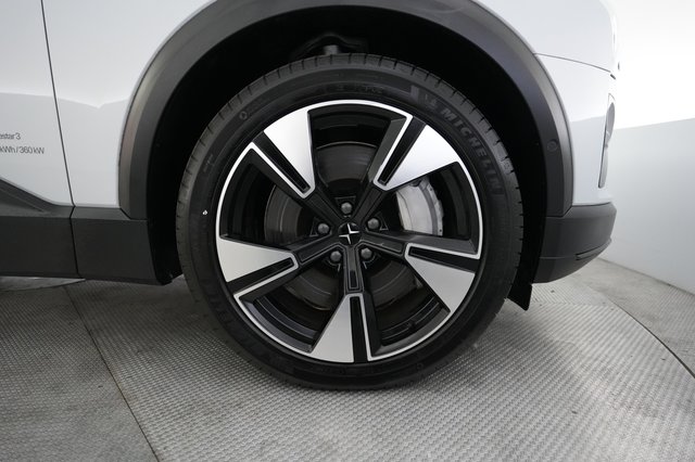 2025 Polestar 3 — photo 16 of 26