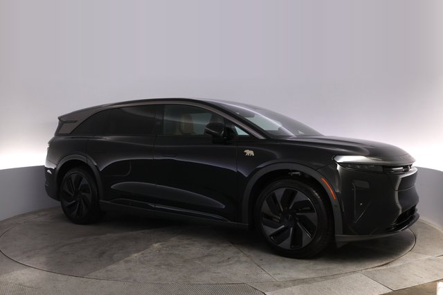 2026 Lucid Gravity — photo 11 of 26