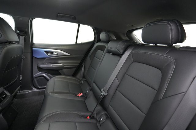 2024 Chevrolet Equinox EV — photo 19 of 23