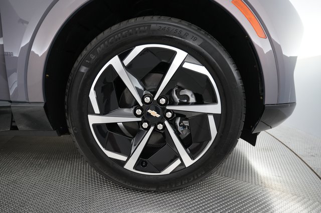 2024 Chevrolet Equinox EV — photo 16 of 23