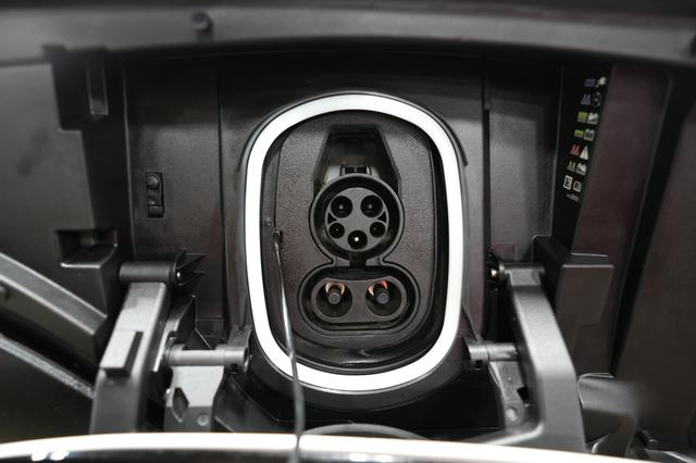 2024 Chevrolet Blazer EV — photo 8 of 24