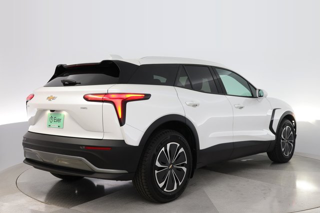2024 Chevrolet Blazer EV — photo 2 of 24