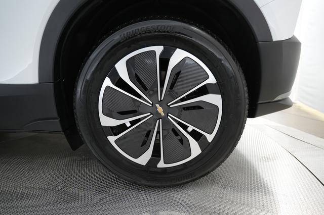 2024 Chevrolet Blazer EV — photo 7 of 23