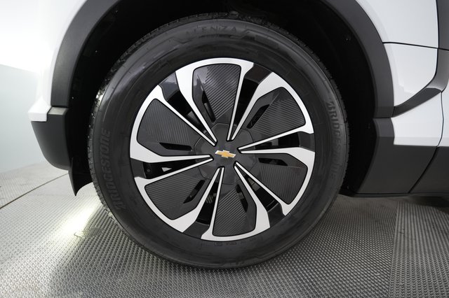 2024 Chevrolet Blazer EV — photo 15 of 23