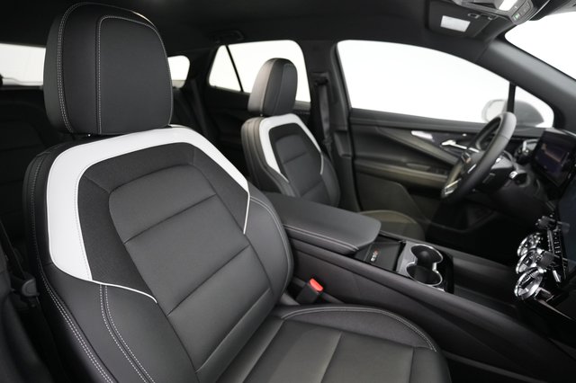 2024 Chevrolet Blazer EV — photo 18 of 23