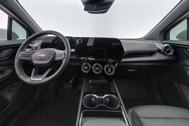 2024 Chevrolet Blazer EV — photo 21 of 23