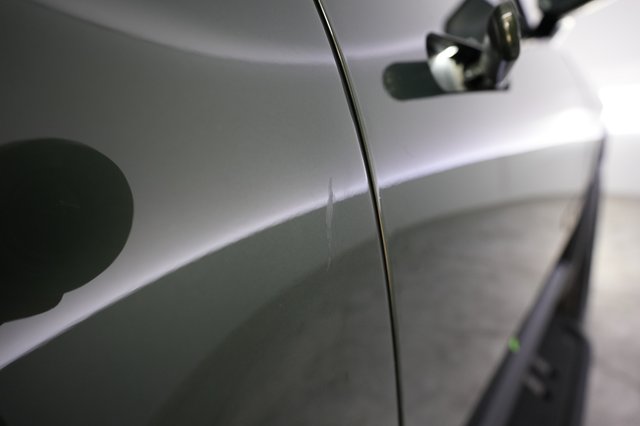 2026 Rivian R1S — photo 27 of 29