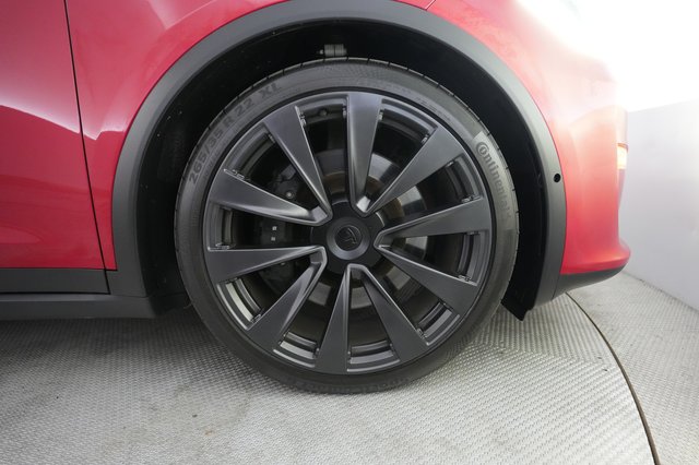 2022 Tesla Model X — photo 16 of 26