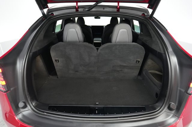 2022 Tesla Model X — photo 6 of 26