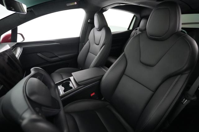 2022 Tesla Model X — photo 3 of 26