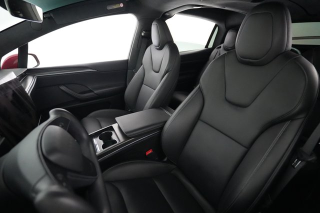 2022 Tesla Model X — photo 3 of 26