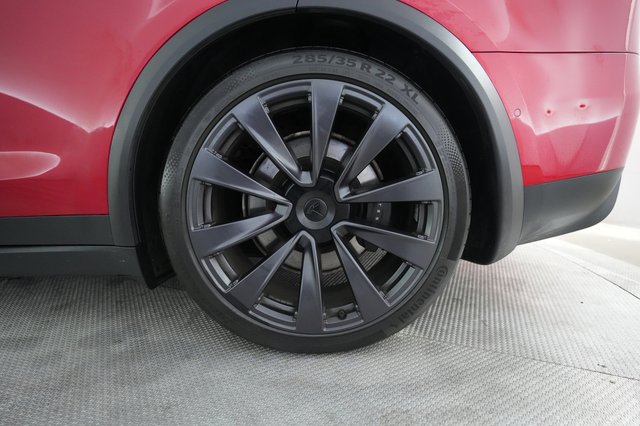 2022 Tesla Model X — photo 7 of 26