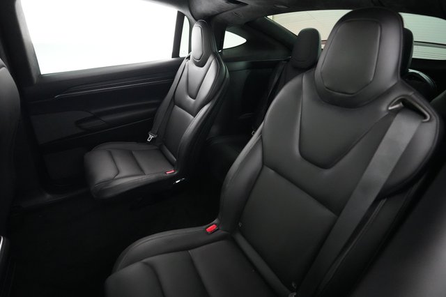 2022 Tesla Model X — photo 19 of 26