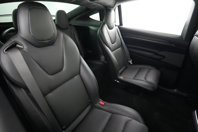 2022 Tesla Model X — photo 4 of 26