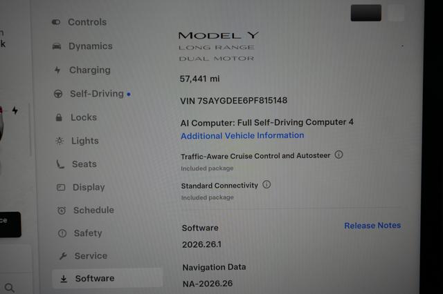 2023 Tesla Model Y — photo 5 of 26