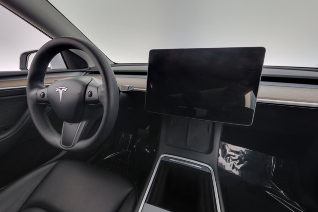 2023 Tesla Model Y — photo 20 of 26