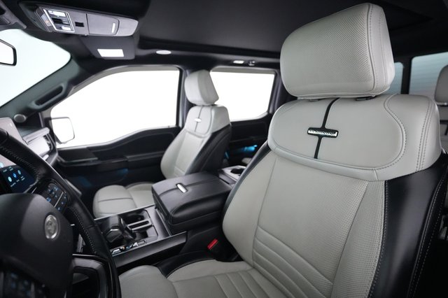 2023 Ford F-150 Lightning — photo 3 of 18