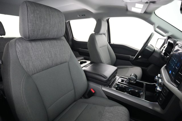 2023 Ford F-150 Lightning — photo 12 of 18