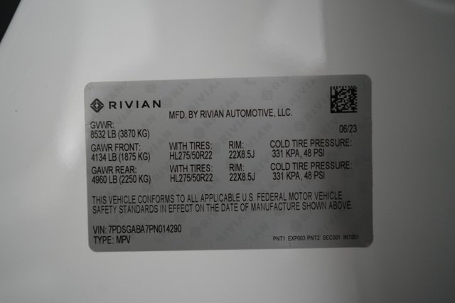 2023 Rivian R1S — photo 24 of 25