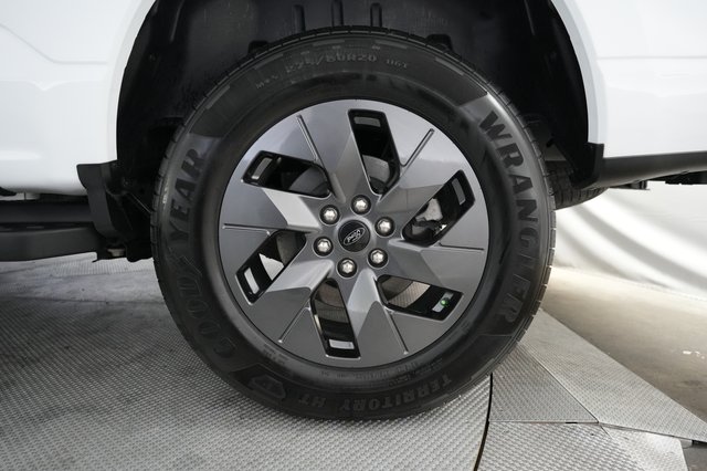 2025 Ford F-150 Lightning — photo 7 of 22