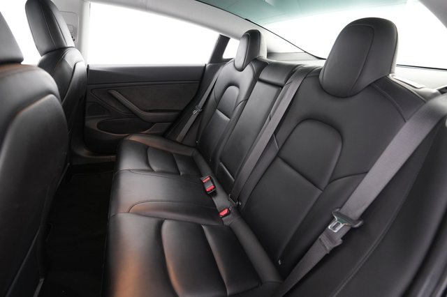 2018 Tesla Model 3 — photo 19 of 24