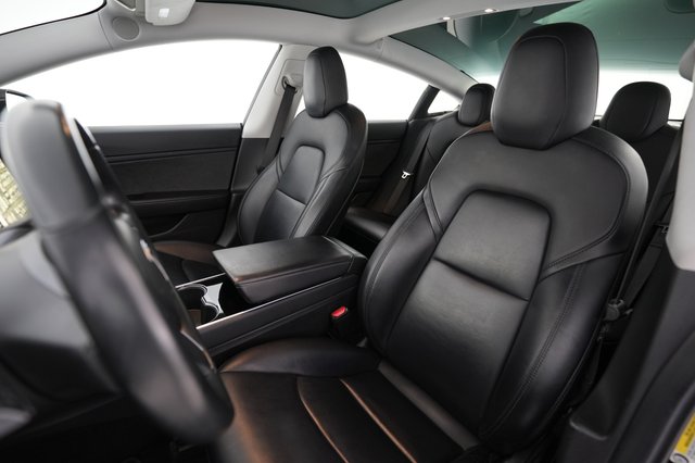 2018 Tesla Model 3 — photo 3 of 24
